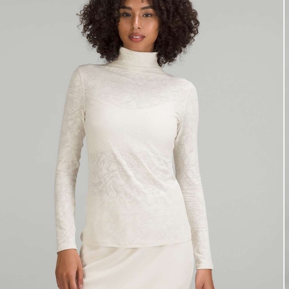 lululemon athletica Tops - Lululemon Slim Fit Jacquard Turtleneck 10 NWT White Opal